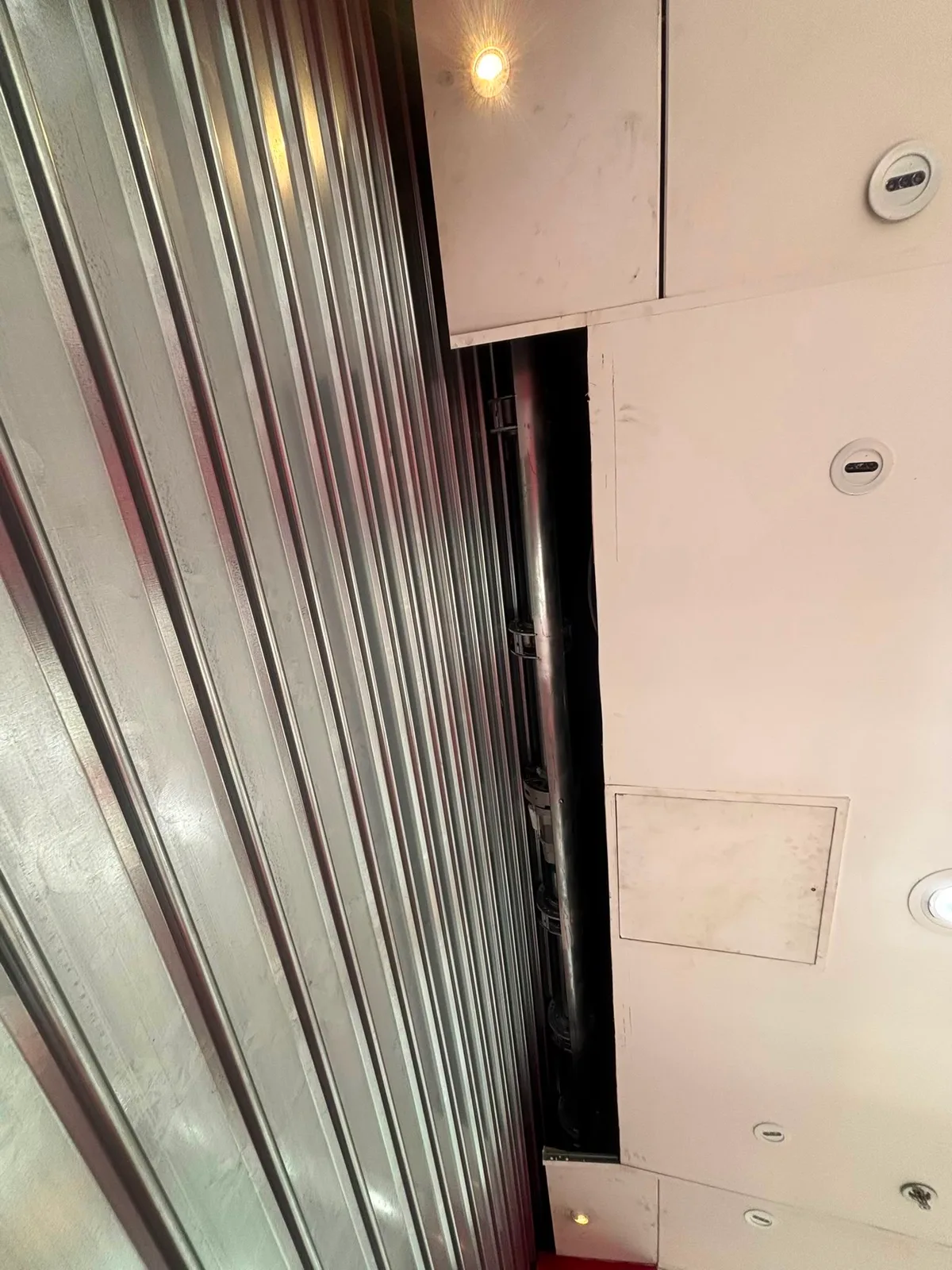 Réparation de rideau métallique à Paris 7
